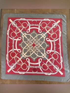 Hermes Silk Scarf Carré 90 Gray Red Multicolor Hand Rolled Made In France